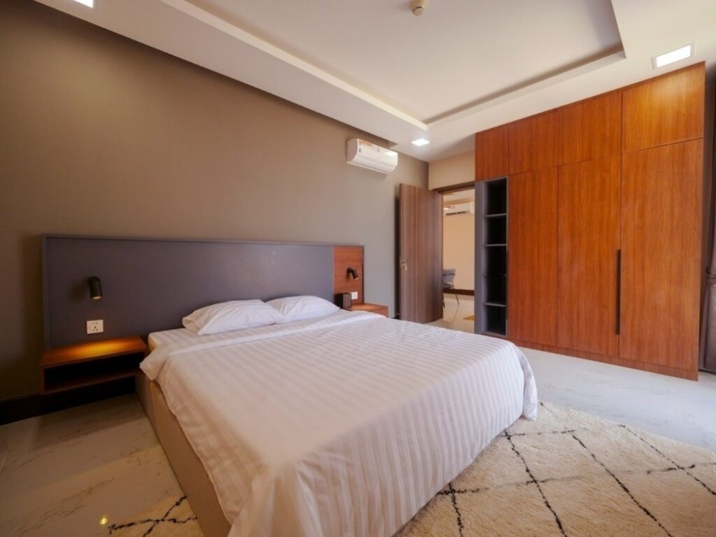 2-Bedroom-Condo-for-Sale-in-Orkide-The-Royal-Condominium-Bedroom-02