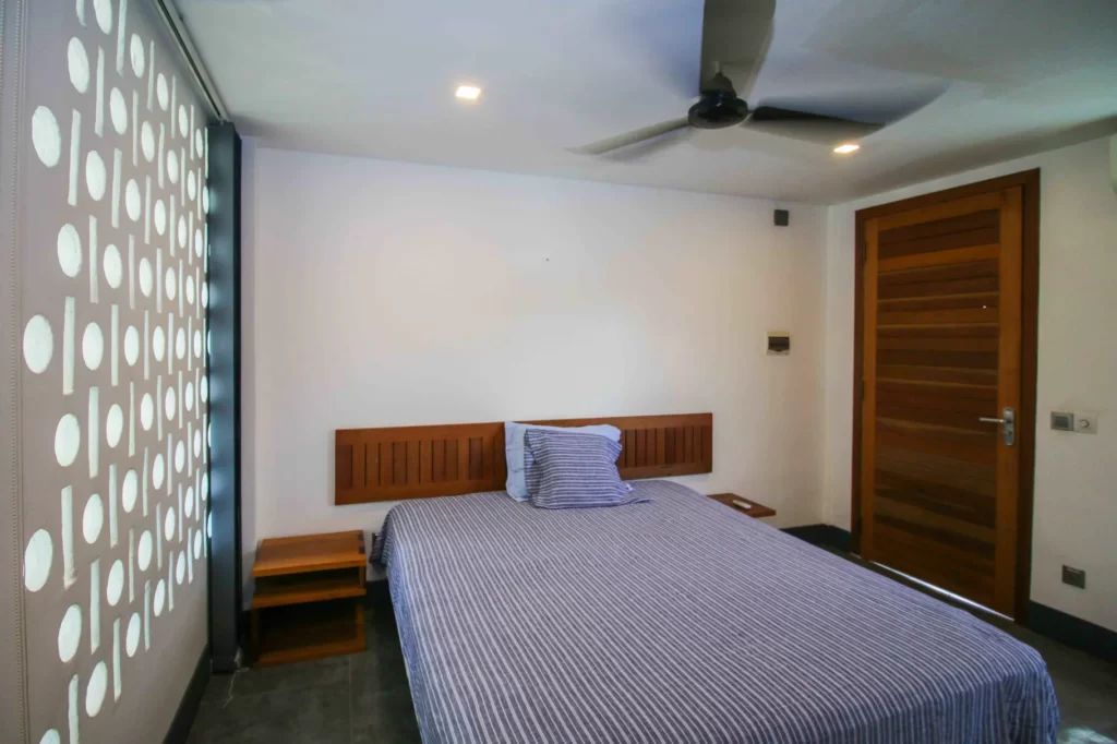 7-Makara-Renovated-Apartment-For-Sale-in-Central-Phnom-Penh-12
