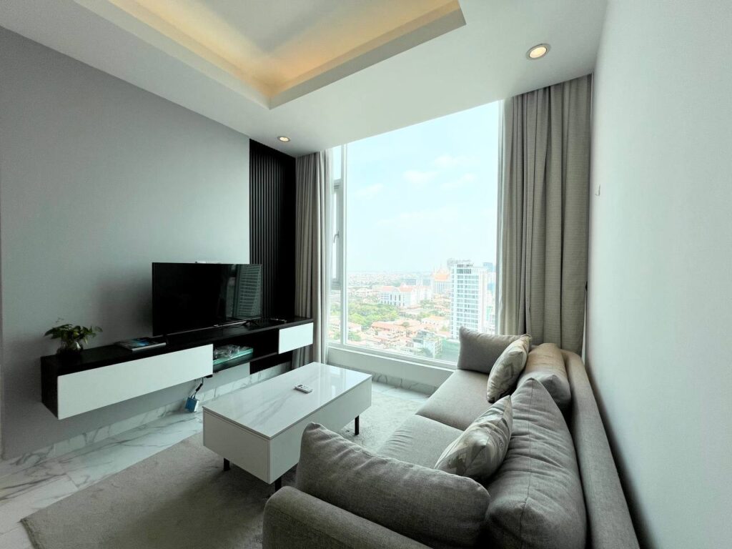 2-Bedroom-Condo-on-High-Floor-at-J-tower-2-for-Sale-in-BKK1-06