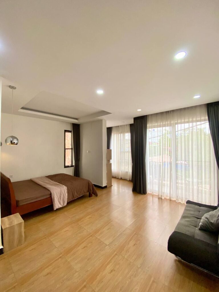 2-Bedroom-Apartment-for-Rent-near-Wat-Bo-06