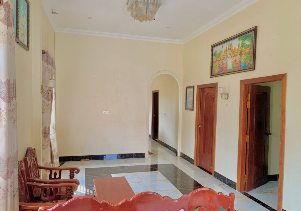 3-bedroom-house-for-rent-in-Kampot-04