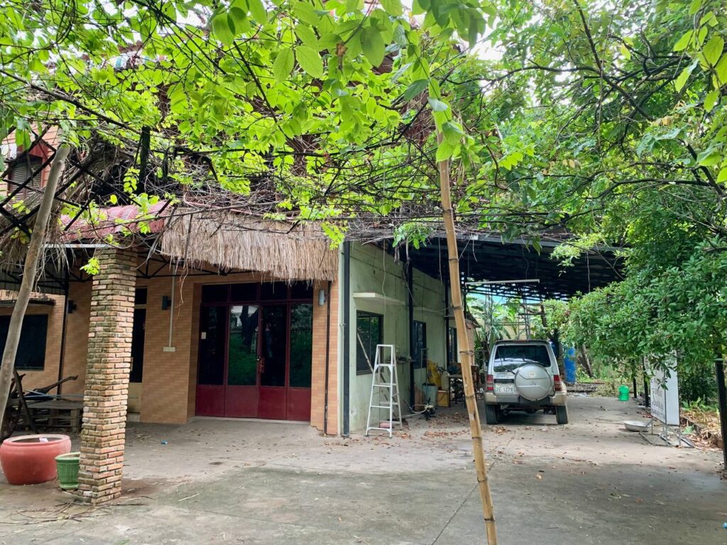 Home-or-guesthouse-for-rent-in-Kampot-town-03