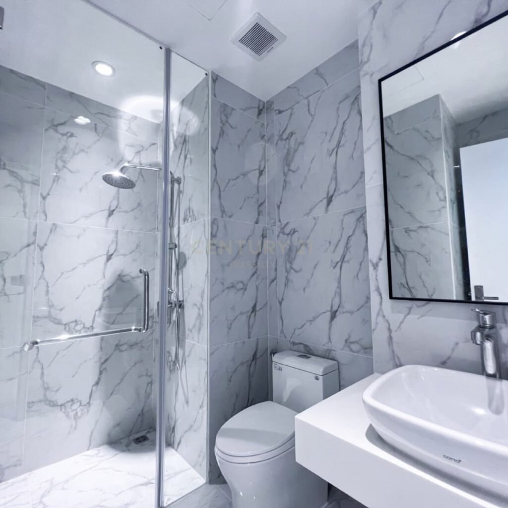 Corner 2 Bedrooms for Sale at J-Tower 2- BKK1, Phnom Penh