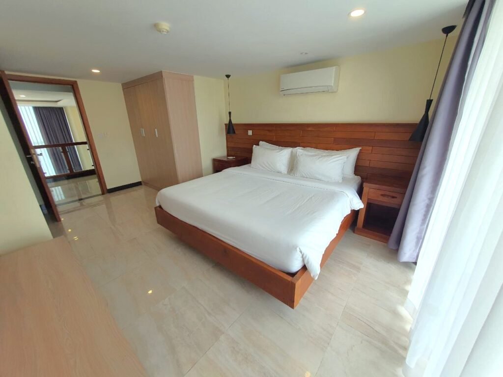 New 3 Bedroom Penthouse Serviced Apartment for lease
