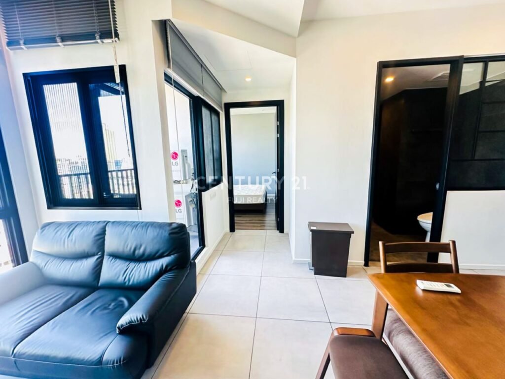 Modern 1-Bedroom Condo for Sale at L’Attrait BKK1 Condominium, Phnom Penh